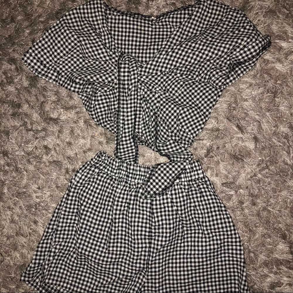 SHEIN Checkered Crop Top And Shorts Set